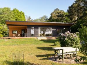 Zahrada ubytování Holiday Home Toska - 100m to the inlet by Interhome