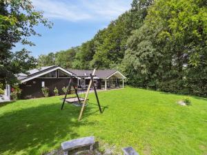 Zahrada ubytování Holiday Home Edin - 150m from the sea by Interhome
