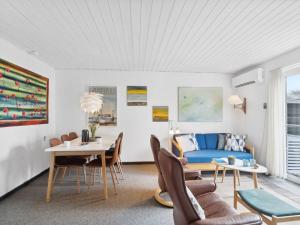 Posezení v ubytování Holiday Home Ubbe - 200m from the sea by Interhome + 17 fotografií