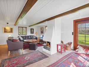 Posezení v ubytování Holiday Home Elvin - 2-7km from the sea by Interhome