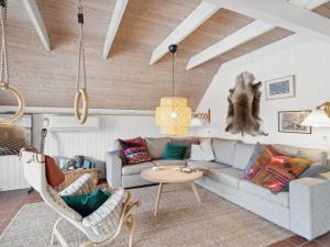 Posezení v ubytování Holiday Home Epiphania - 700m from the sea by Interhome