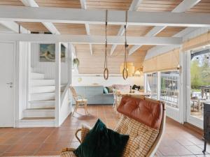 Posezení v ubytování Holiday Home Epiphania - 700m from the sea by Interhome