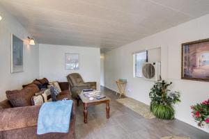 Gallery image of Rosamond Vacation Rental with Grill, Near Vineyards! in Rosamond