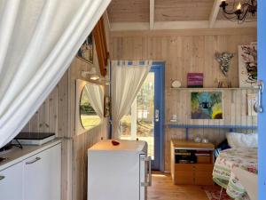 Kuchyň nebo kuchyňský kout v ubytování Holiday Home Ilenia - 150m from the sea by Interhome