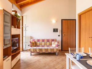 Η κουζίνα ή μικρή κουζίνα στο Apartment Flat 4 by Interhome +21 φωτογραφίες