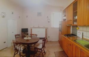 Kuchyň nebo kuchyňský kout v ubytování Giovi Guesthouse