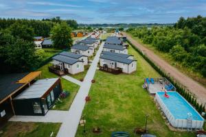Bazén v ubytovaní LUXURY CAMP - 150 m od Suntago Park alebo v jeho blízkosti