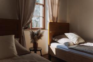 Fotografie z fotogalerie ubytování Zámecké apartmá Křinec v destinaci Křinec