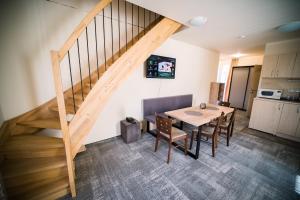Kuchyň nebo kuchyňský kout v ubytování Wellness & Spa Hotel Čertov