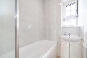 Fotografie z fotogalerie ubytování Comfortable 1BR flat in Canary Wharf v Londýně
