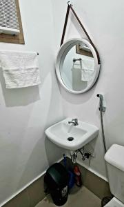 Koupelna v ubytování Cassie Homestay - Yuna Door 2 - Furnished Home in Butuan