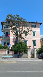 The building in which Az apartmant is located