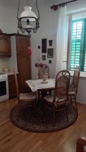 A kitchen or kitchenette at Obala Portoroz