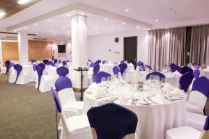 Gambar di galeri bagi Legend Hotel Lagos Airport, Curio Collection By Hilton di Lagos