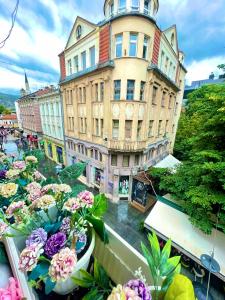 Το κτήριο όπου στεγάζεται  το διαμέρισμα