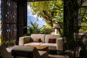 Posezení v ubytování Hilton Seychelles Northolme Resort & Spa