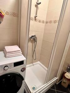 Ένα μπάνιο στο Lu