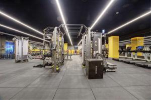 Fitness centrum a/nebo fitness zařízení v ubytování DoubleTree by Hilton Adana