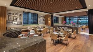 Uma área de estar em Hilton Istanbul Maslak