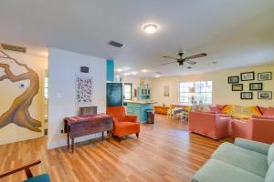 Φωτογραφία από το άλμπουμ του Hawthorne Retreat with Casita and Lake Winnott Access! σε Hawthorne