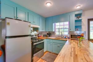 Φωτογραφία από το άλμπουμ του Hawthorne Retreat with Casita and Lake Winnott Access! σε Hawthorne +27 φωτογραφίες