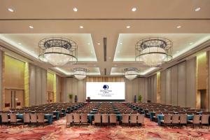 Konferenční prostory v ubytování DoubleTree by Hilton Guangzhou Science City-Free Shuttle Bus Service During Canton Fair Period + 37 fotografií