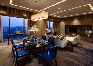 Posezení v ubytování DoubleTree by Hilton Chongqing - Nan'an