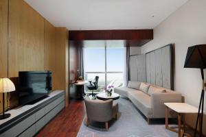 Posezení v ubytování Hilton Garden Inn Zhuhai Hengqin
