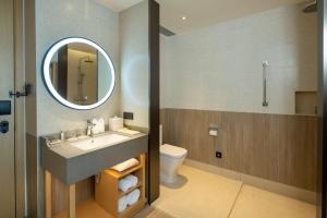 Koupelna v ubytování Hilton Garden Inn Zhuhai Hengqin Sumlodol Park