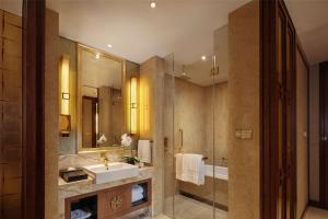 Phòng tắm tại Hilton Tianjin Eco-City