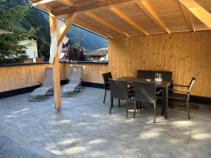 Patio nebo venkovní prostory v ubytování Appartement Ginzling Haus Eder