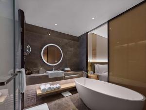 Koupelna v ubytování Doubletree By Hilton Beijing Badaling