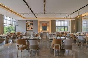 Istumisnurk majutusasutuses DoubleTree By Hilton Shenzhen Nanshan Hotel & Residences