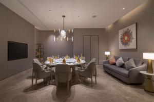 Istumisnurk majutusasutuses DoubleTree By Hilton Shenzhen Nanshan Hotel & Residences