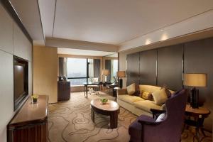 Posezení v ubytování Hilton Zhongshan Downtown
