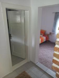 Postel nebo postele na pokoji v ubytování Ivana
