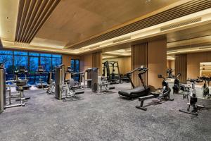 Spordikeskus ja/või sportimisvõimalused majutusasutuses Hilton Shanghai Fengxian