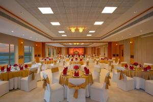 Restaurace v ubytování DoubleTree by Hilton Goa - Panaji + 37 fotografií