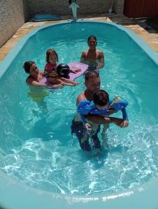 Der Swimmingpool an oder in der Nähe von Casa em Paracuru Beach
