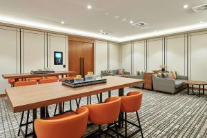 Doubletree By Hilton Perth Northbridge的电视和/或娱乐中心