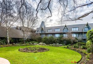 Zahrada ubytování Chateau On The Park - Christchurch, A Doubletree By Hilton