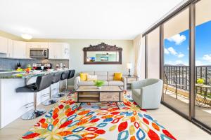 Nhà bếp/bếp nhỏ tại Diamond Head Dreams Beach Condo with Ocean View! +80 ảnh