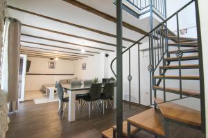 Fotografie z fotogalerie ubytování Stone house with pool Ljubica v destinaci Kostanje