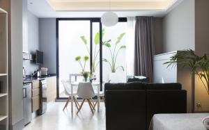 Una cocina o zona de cocina en Kare No Apartments by Sitges Group