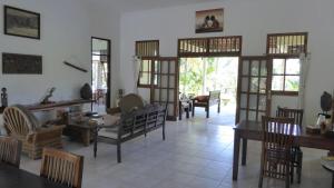 Imagen de la galería de Rumah Kita Villa/hotel, en Kalibaru