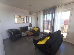 Fotografia z galérie ubytovania Superbe 4 pièces avec terrasse, clim, piscine et parking à Sète - FR-1-338-493 v destinácii Sète