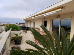Fotografia z galérie ubytovania Superbe 4 pièces avec terrasse, clim, piscine et parking à Sète - FR-1-338-493 v destinácii Sète