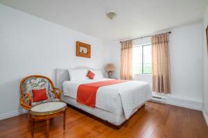 Postel nebo postele na pokoji v ubytování Croft Inn Motel