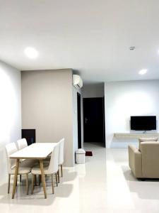 Gallery image of Formosa Residence Nagoya, 2 Bedroom, Batam City in Nagoya +10 photos