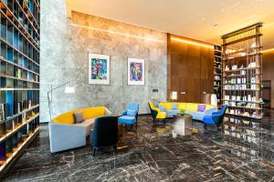 佛山敏卓酒店Mentor Hotel的休息区